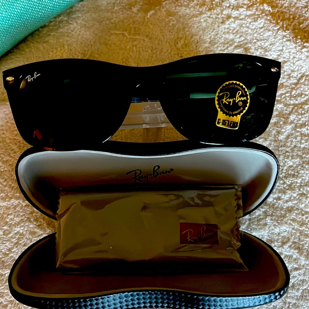 Sunglasses 🕶 Wayfarer Ray Ban black, G-15 lens